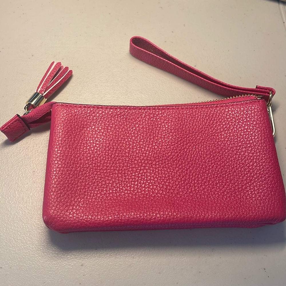 NWOT vegan leather wristlet medium wallet purse clutch from Indigo